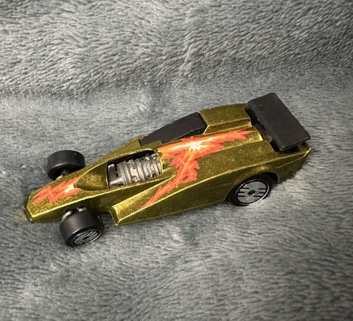 Hot wheels jet - hot,